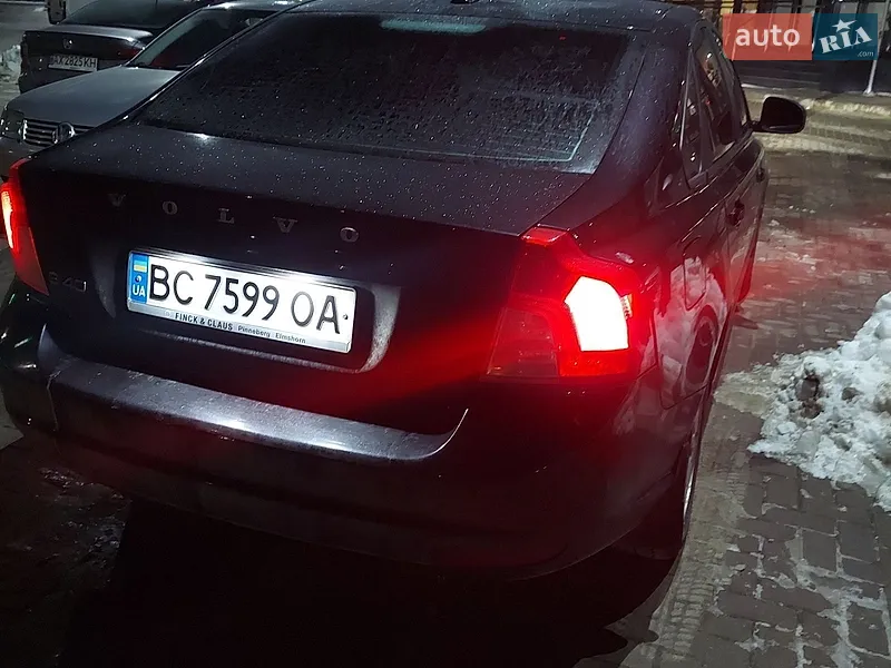 Volvo S40 2011