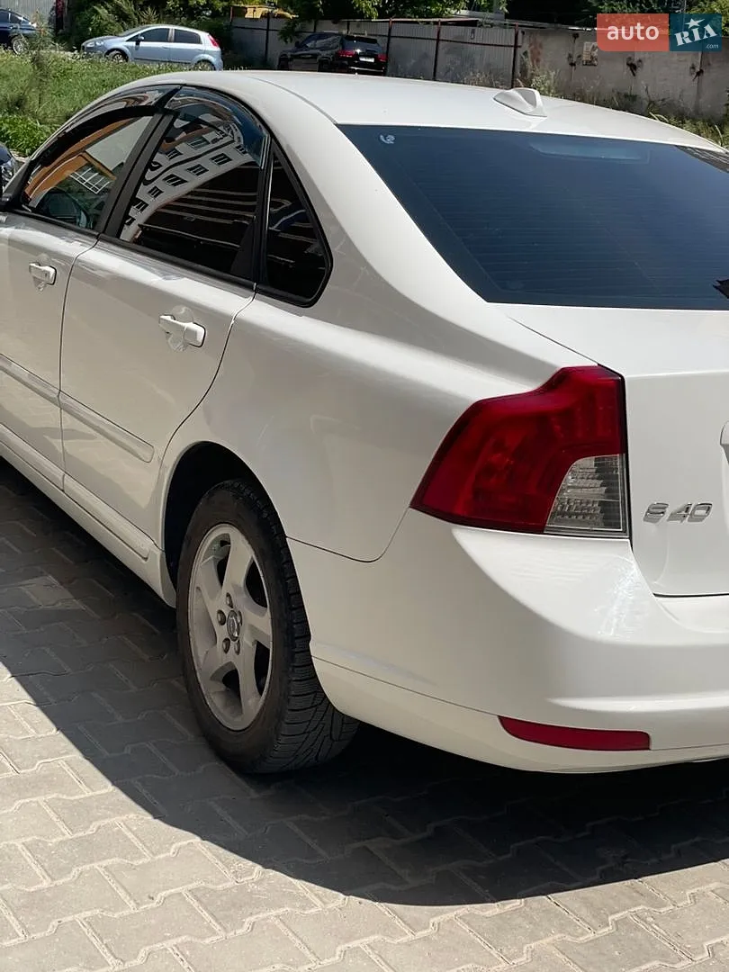 2011 Volvo S40 - мініатюра 8