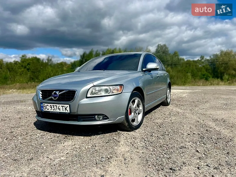 Volvo S40