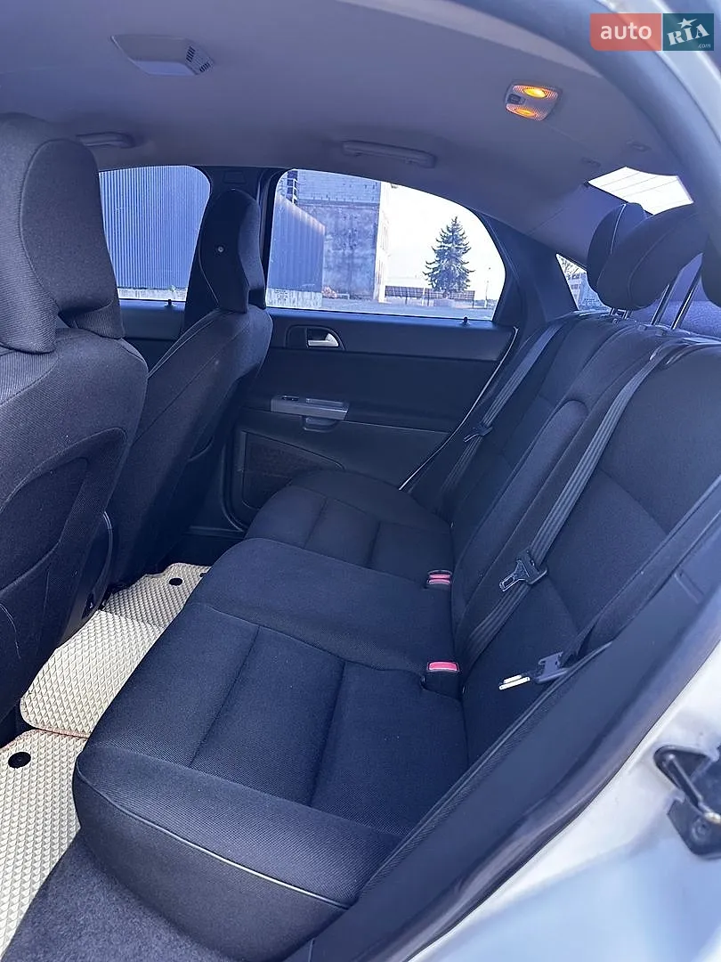 2012 Volvo S40 - мініатюра 18