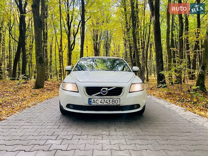 Volvo S40