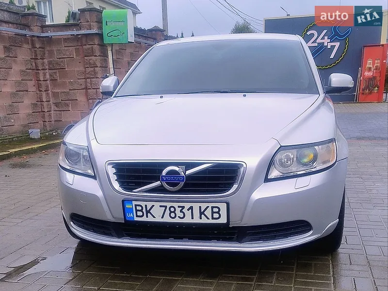 Volvo S40