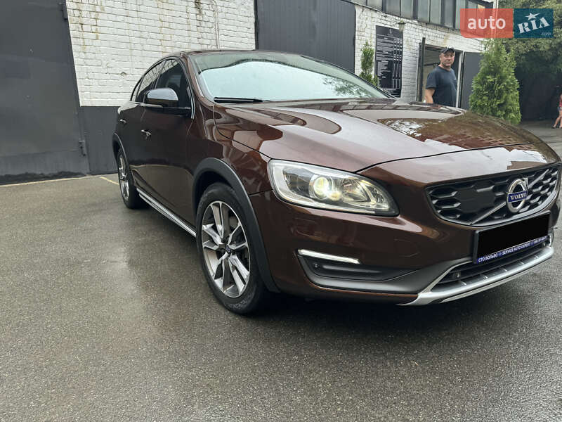 Седан Volvo S60 Cross Country 2016 в Киеве фото 2 Седан Volvo S60 Cross Country 2016 в Киеве