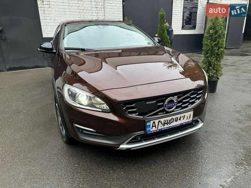Седан Volvo S60 Cross Country 2016 в Киеве фото 7 Седан Volvo S60 Cross Country 2016 в Киеве