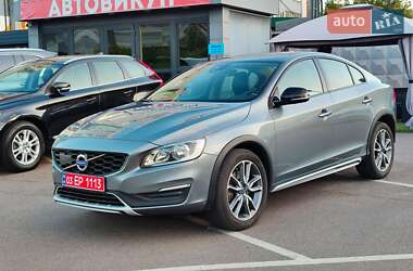 Седан Volvo S60 Cross Country 2018 в Києві