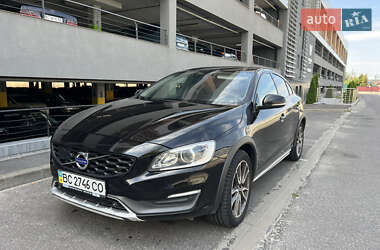 Седан Volvo S60 Cross Country 2016 в Львове