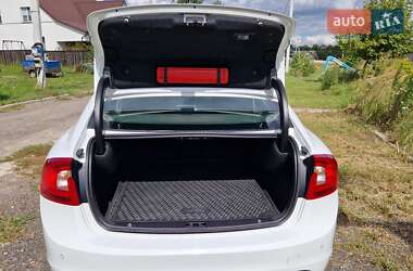 Седан Volvo S60 Cross Country 2017 в 