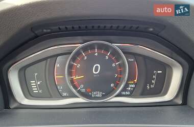 Седан Volvo S60 Cross Country 2017 в 