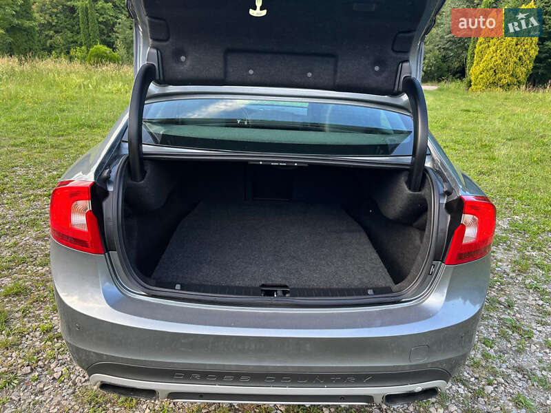 Седан Volvo S60 Cross Country 2016 в Ивано-Франковске фото 3 Седан Volvo S60 Cross Country 2016 в Ивано-Франковске