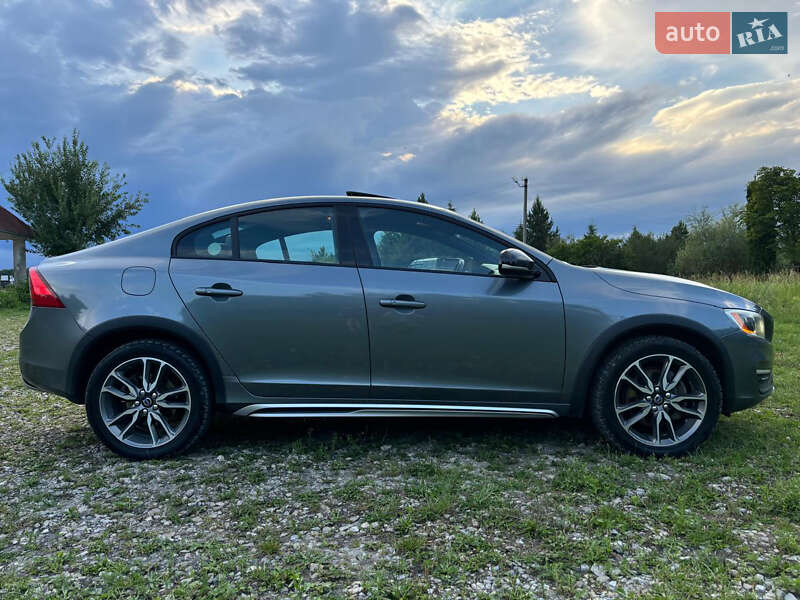 Седан Volvo S60 Cross Country 2016 в Ивано-Франковске фото 2 Седан Volvo S60 Cross Country 2016 в Ивано-Франковске