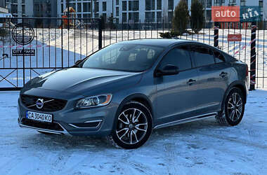Седан Volvo S60 Cross Country 2016 в Черкасах