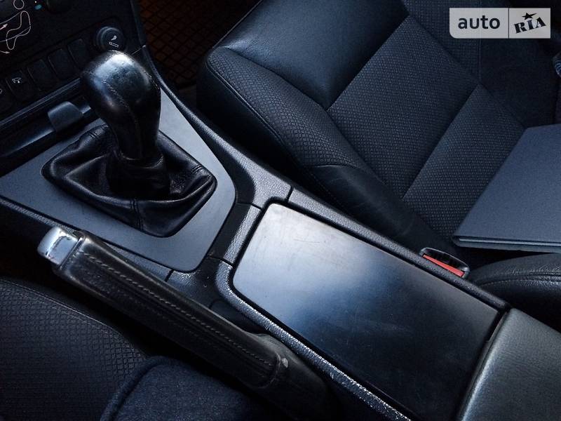 Седан Volvo S60 2004 в Киеве фото 34 Седан Volvo S60 2004 в Киеве