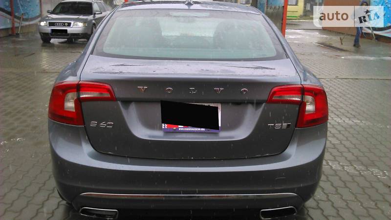 Седан Volvo S60 2016 в Хусті