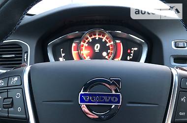 Седан Volvo S60 2018 в Киеве