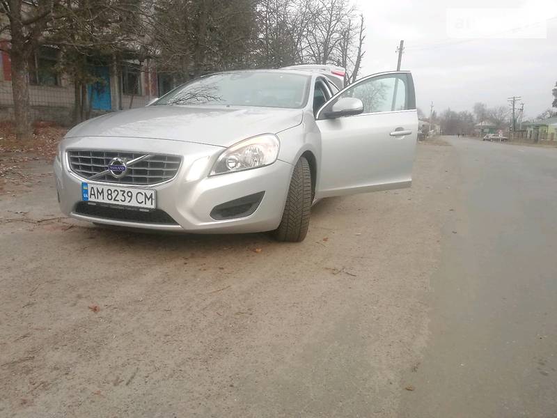 Седан Volvo S60 2011 в Житомире