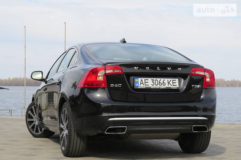 Седан Volvo S60 2017 в Дніпрі