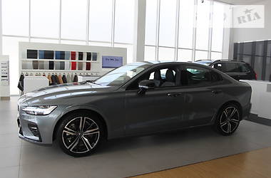 Позашляховик / Кросовер Volvo S60 2019 в Києві