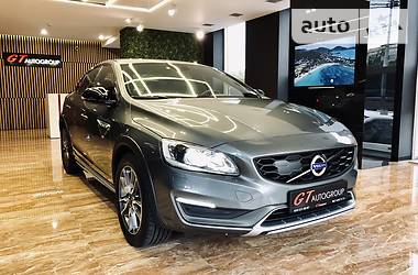 Седан Volvo S60 2016 в Киеве