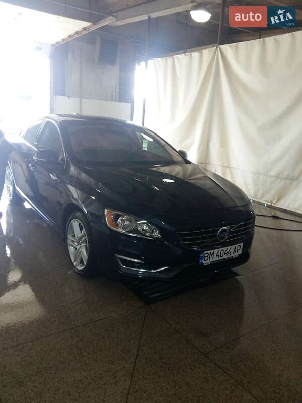 Седан Volvo S60 2013 в Сумах