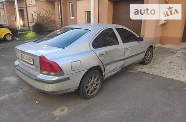 Седан Volvo S60 2003 в Киеве