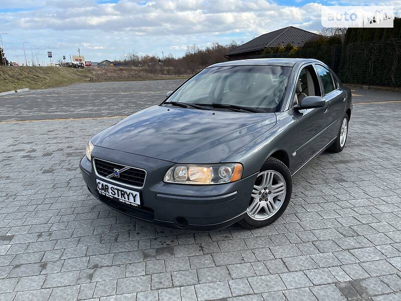 Седан Volvo S60 2005 в Стрые