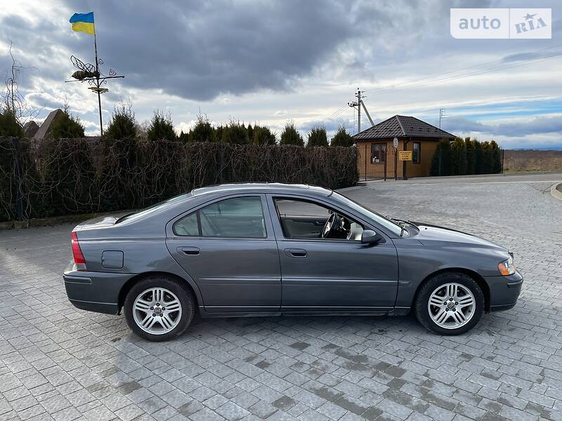 Седан Volvo S60 2005 в Стрые