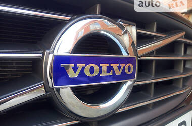 Седан Volvo S60 2014 в Черновцах