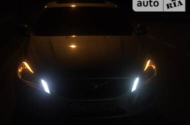 Седан Volvo S60 2011 в 