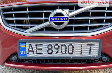 Седан Volvo S60 2013 в Днепре