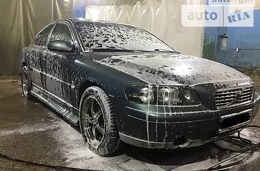 Седан Volvo S60 2001 в Глухове