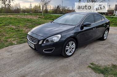 Седан Volvo S60 2012 в Звягеле