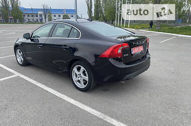 Седан Volvo S60 2010 в Житомире