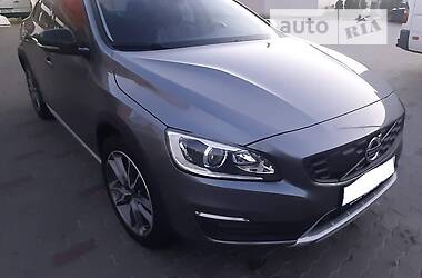 Седан Volvo S60 2016 в Черновцах