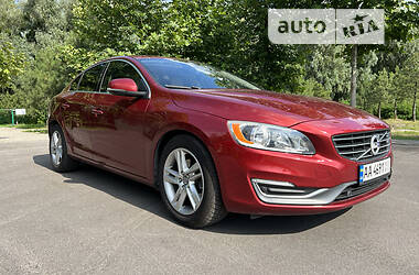 Седан Volvo S60 2014 в Киеве