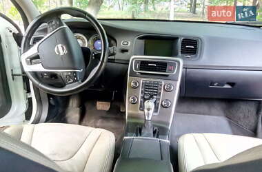 Седан Volvo S60 2012 в 