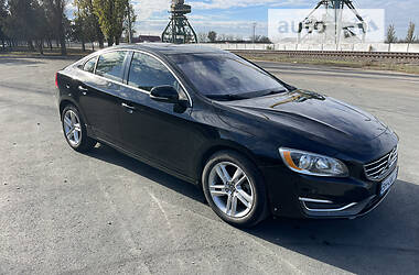 Седан Volvo S60 2014 в Ізмаїлі