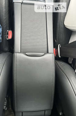 Седан Volvo S60 2013 в 