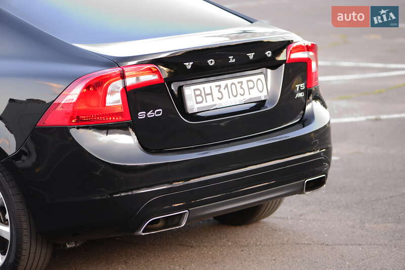 Седан Volvo S60 2015 в Одесі