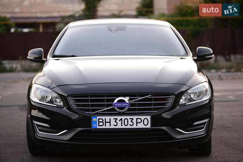 Седан Volvo S60 2015 в Одесі