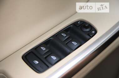 Седан Volvo S60 2015 в 