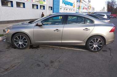 Седан Volvo S60 2016 в 