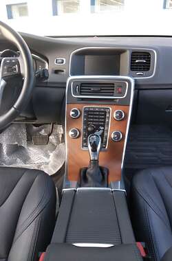 Седан Volvo S60 2016 в 