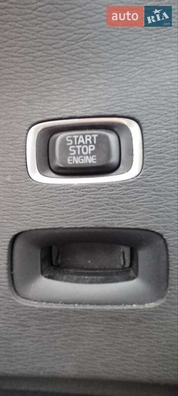 Седан Volvo S60 2016 в Львове