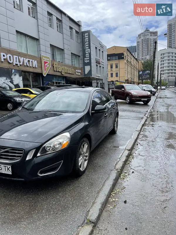 Volvo S60