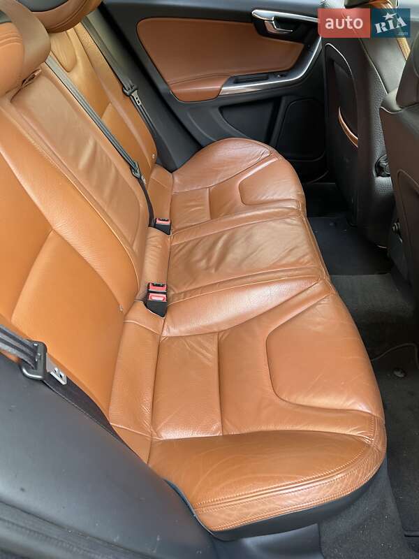 Седан Volvo S60 2011 в Киеве