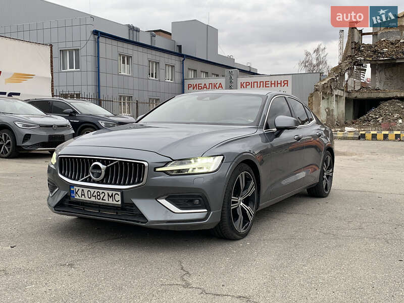 Volvo S60 2019