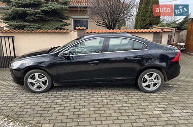 Седан Volvo S60 2011 в Виноградове