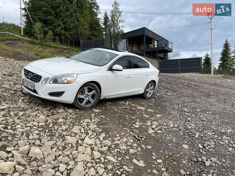 Volvo S60 2012