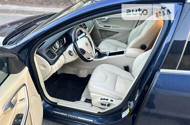 Седан Volvo S60 2014 в Хмельницком