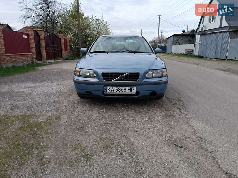 Седан Volvo S60 2003 в Буче